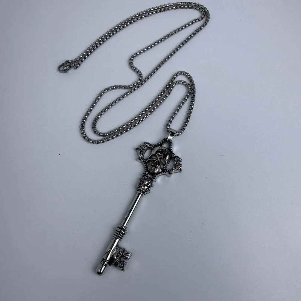 Silver cross pendant necklace